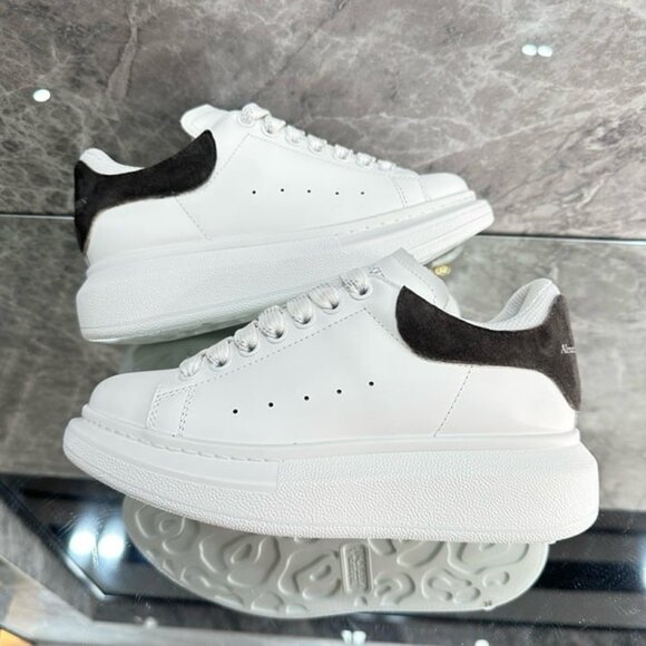 White/Black Oversized McQueen Shoe - Picture 3 of 6
